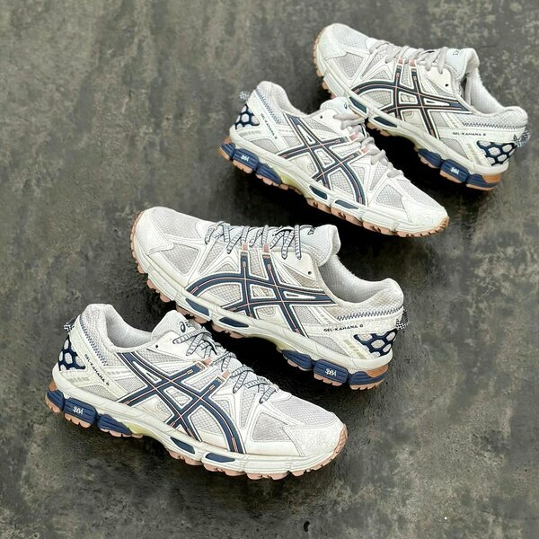 Baskets Asics blanches/marine homme