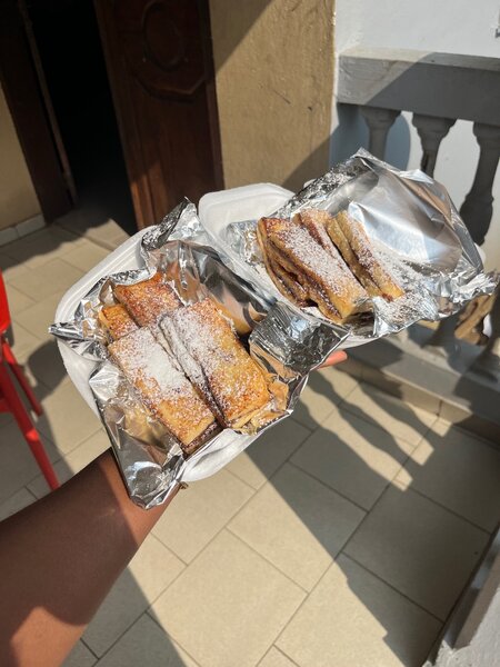 Crêpes roulées sucrées