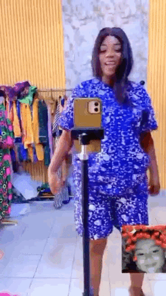 Pyjama en coton bleu imprimé