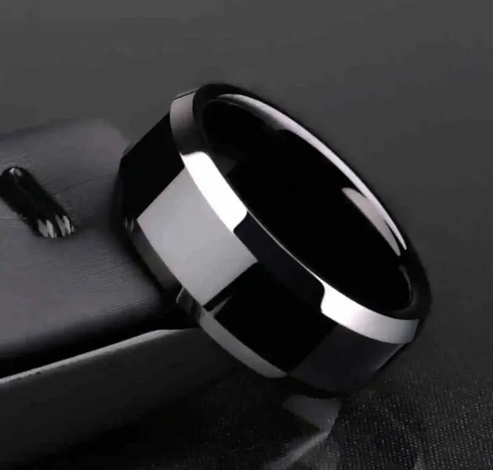new plain black and silver ring for esthtic look
