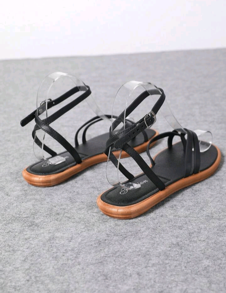 Sandales noires élégantes femmes