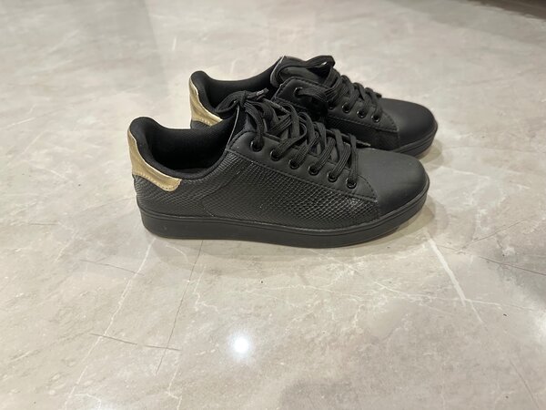 Women black sneakers