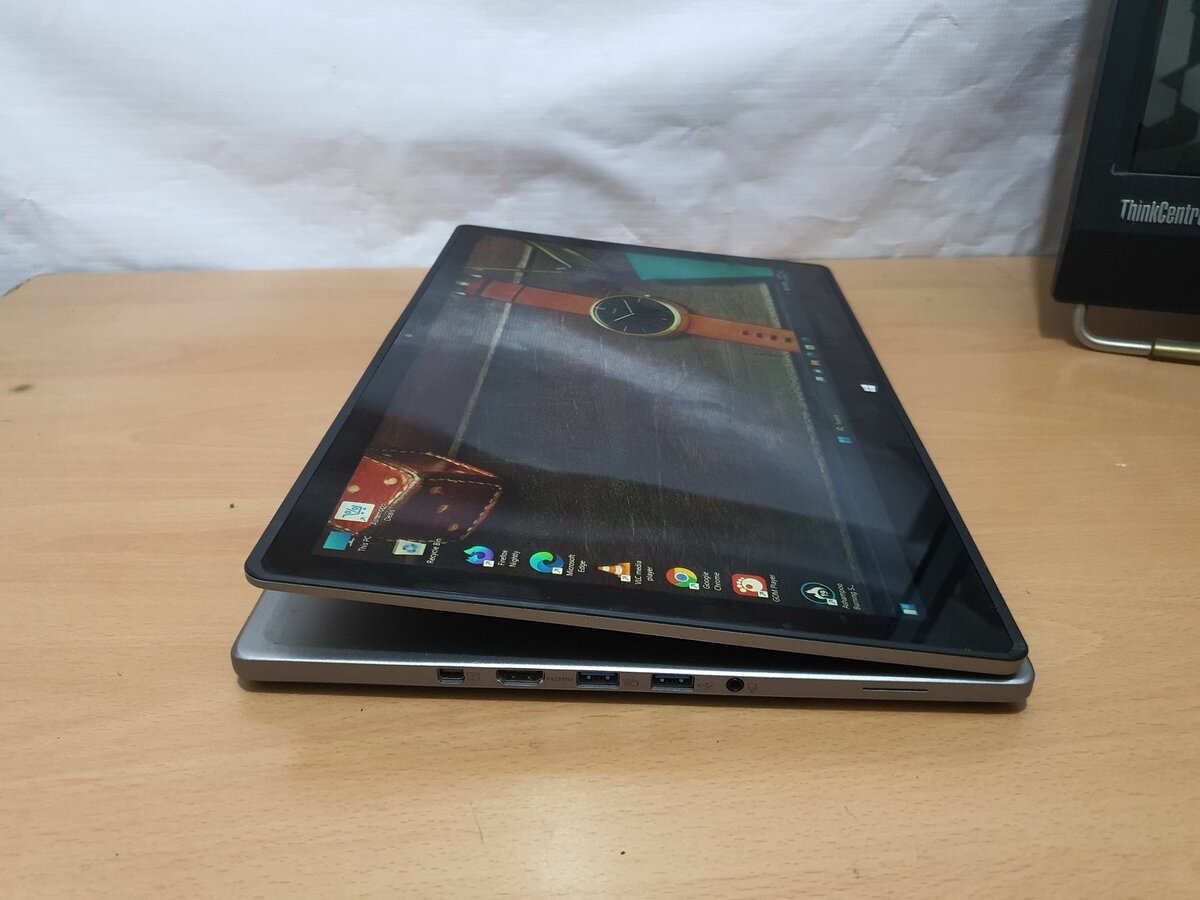 Acer Aspire R7