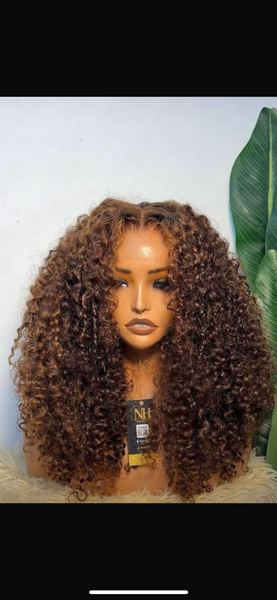 Perruque bouclée naturelle L18