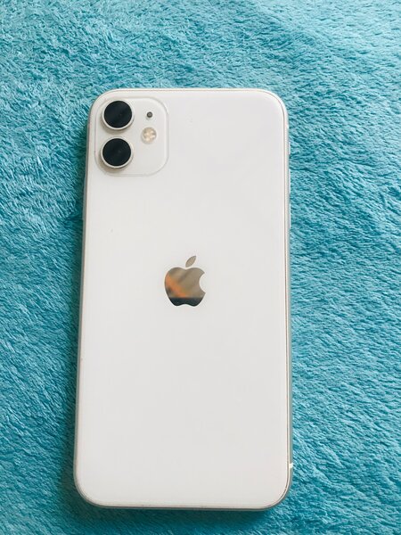 iPhone 11 unlocked 128gb used