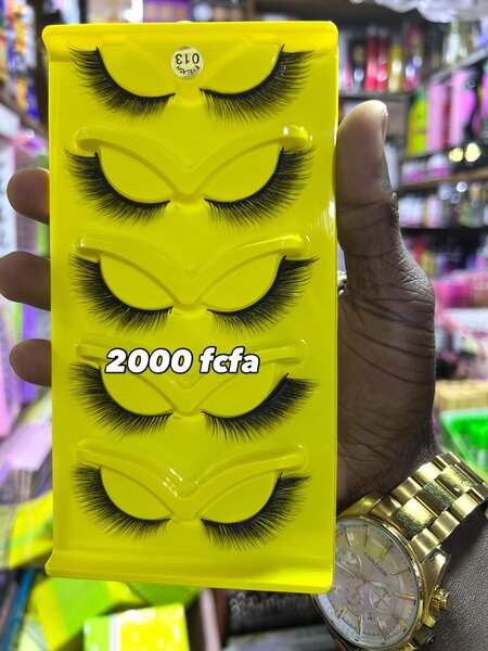 Faux cils yeux de biches