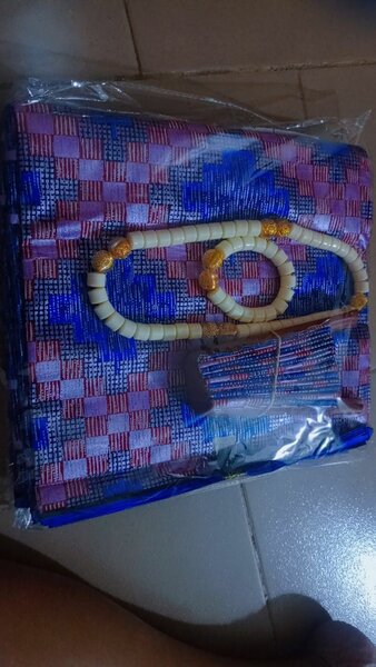 Pagne kenté avec les accessoir