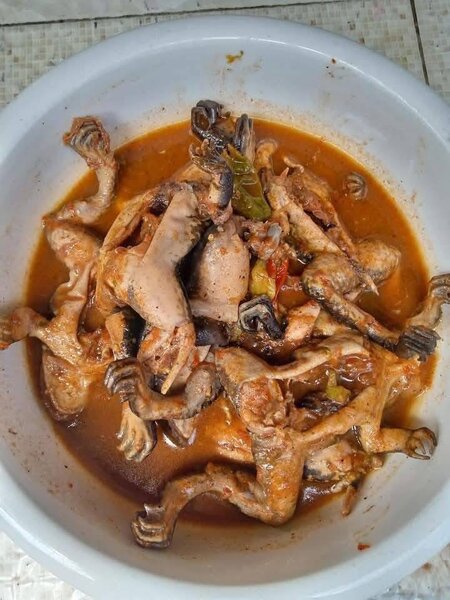 Cuisses de Grenouilles Épicées