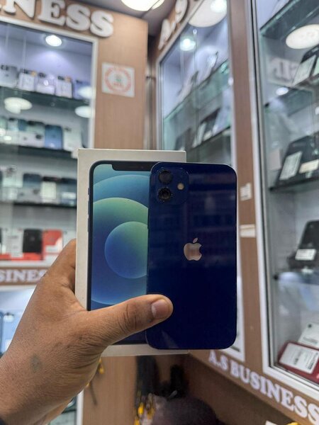 iPhone 12