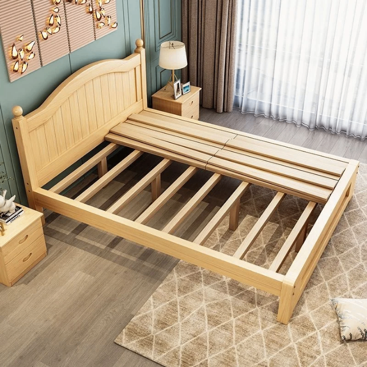 Lit double en bois massif