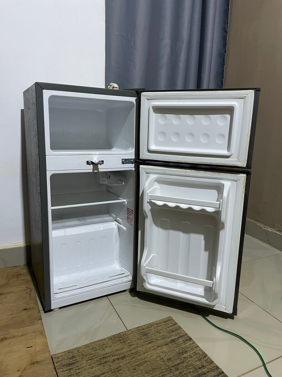 Mini réfrigérateur compact