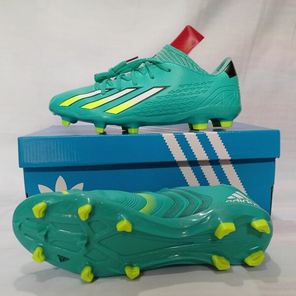 Soccer boots