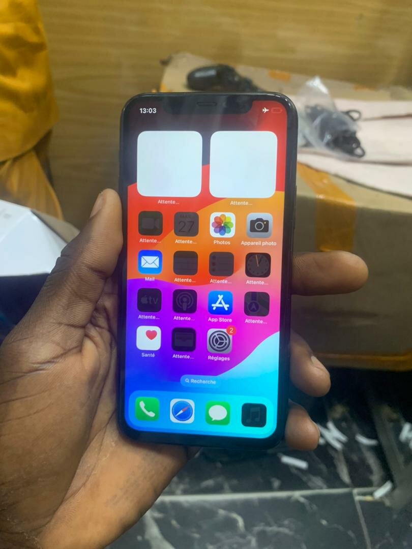 iPhone 11 Pro tout passe propre 160.000