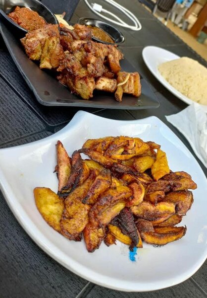 Porc Braisé + Attieke & Alloco