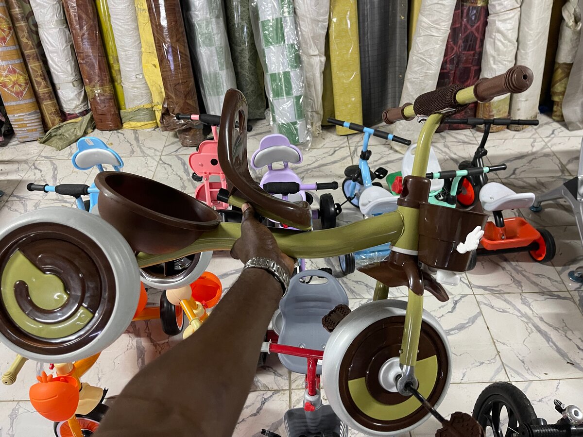 Tricycle Coloré Enfant