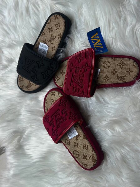 Sandales Louis Vuitton
