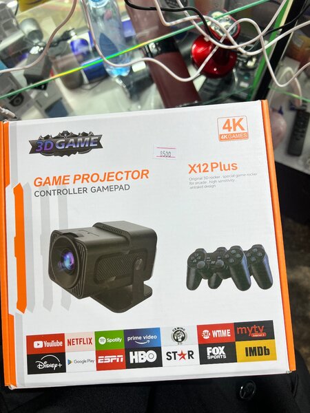 Проектор с джойстиком