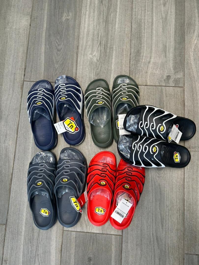 NIKE TN SLIDES