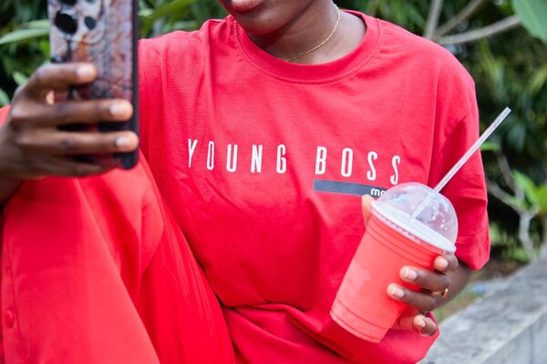 T-SHIRT COLLECTION MOVE