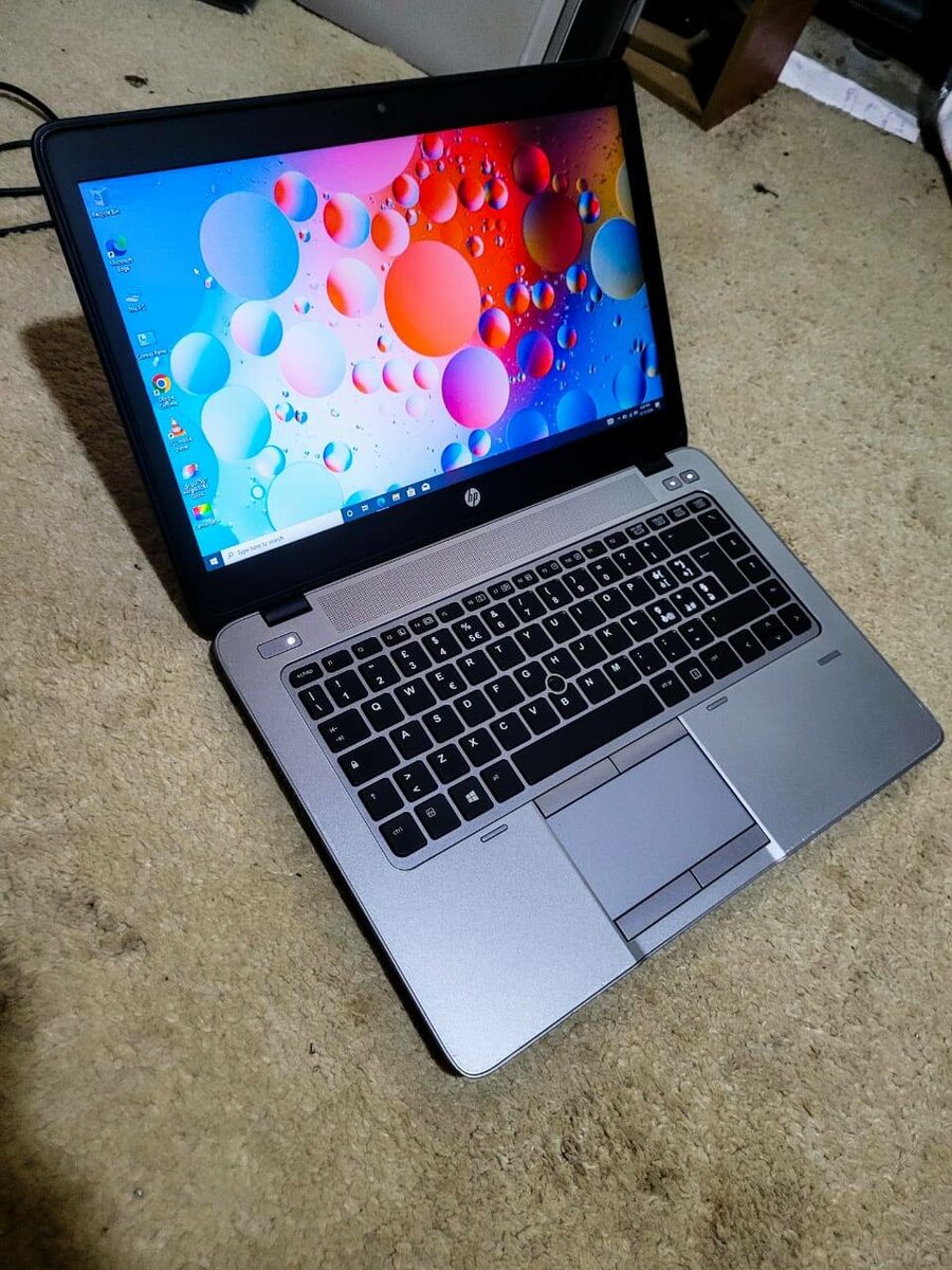 HP ELITEBOOK AMD A8