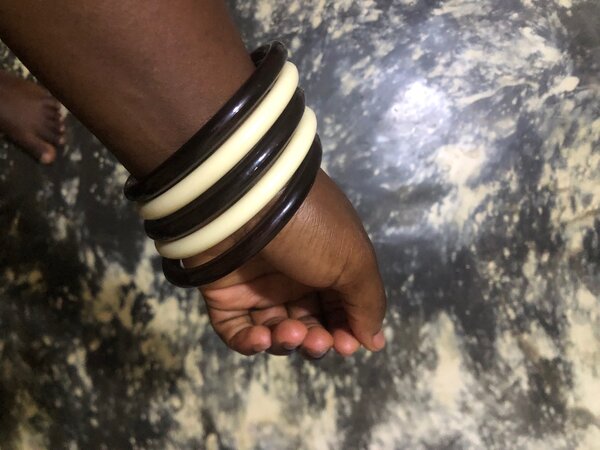 Bracelets élégants en résine