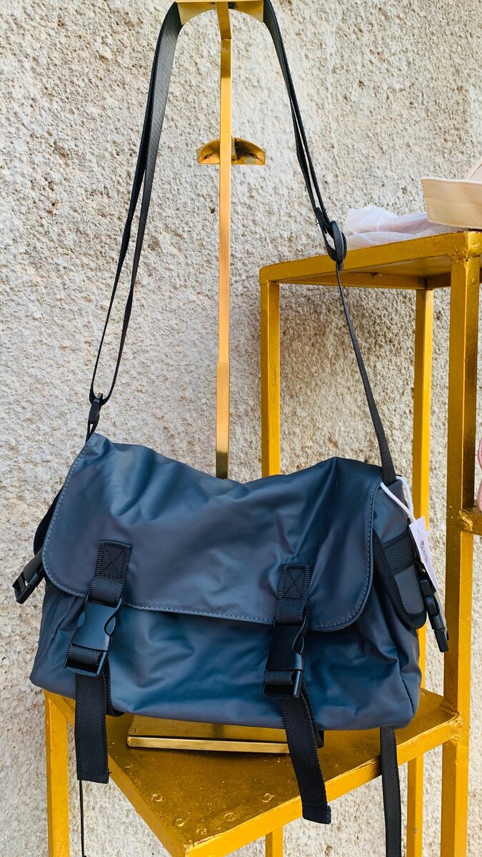 LADIES HANDBAGS- 24061