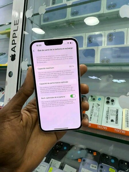 iPhone dernière génération blanc