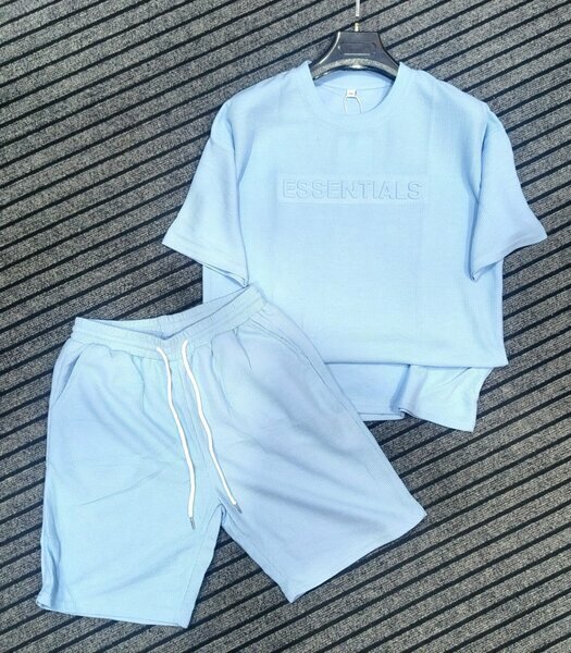 Ensemble t-shirt + short bleu ciel ESSENTIALS