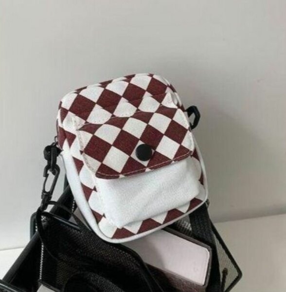 Petit sac à bandoulière motif damier