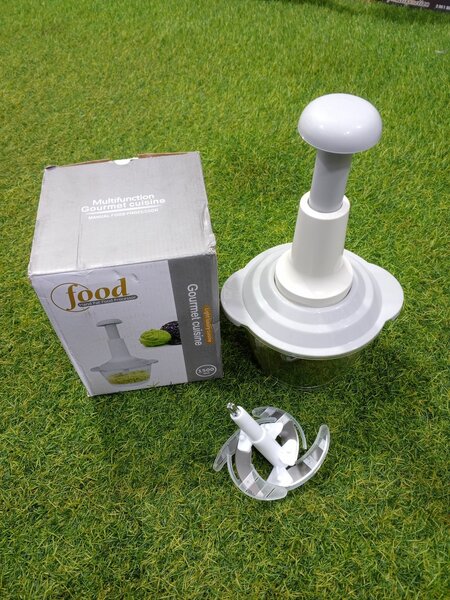 Hand /manual blender