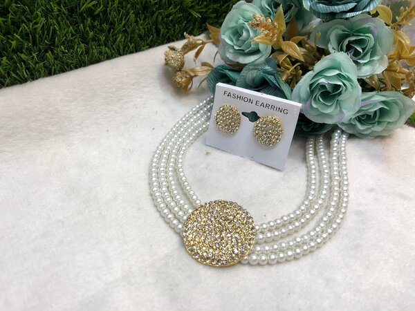 Choker set