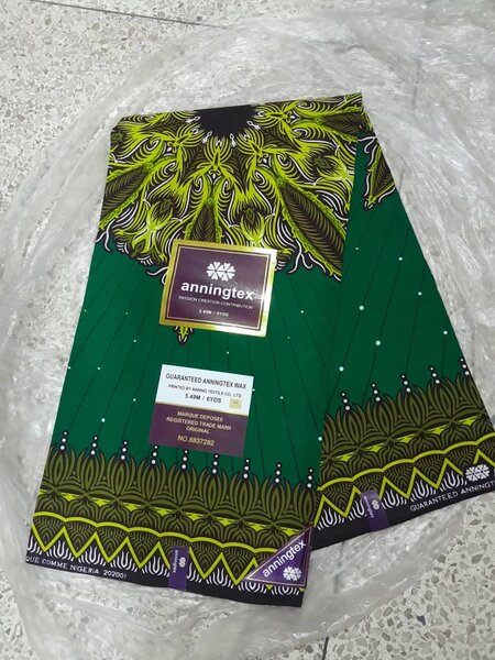 Cotton fabric with 6 yards print green