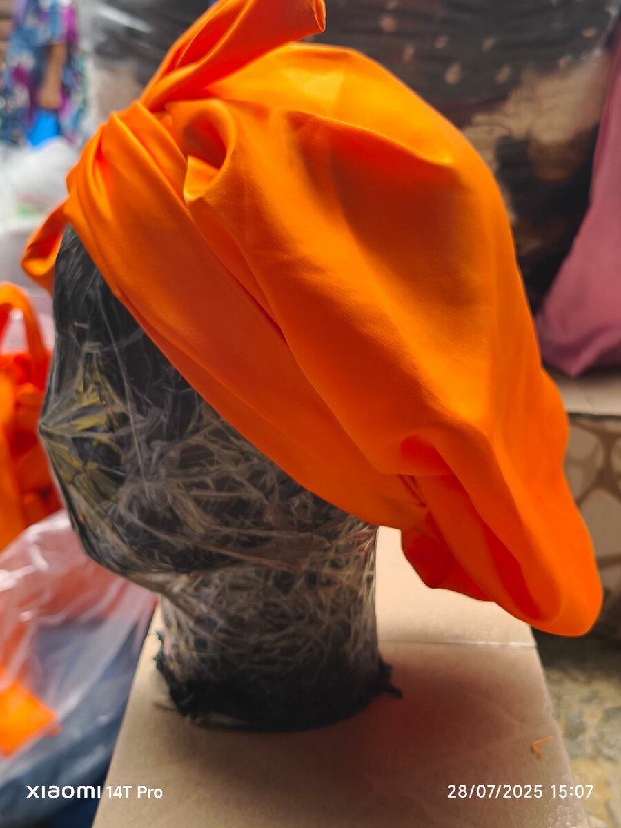 Turban orange vibrant femme