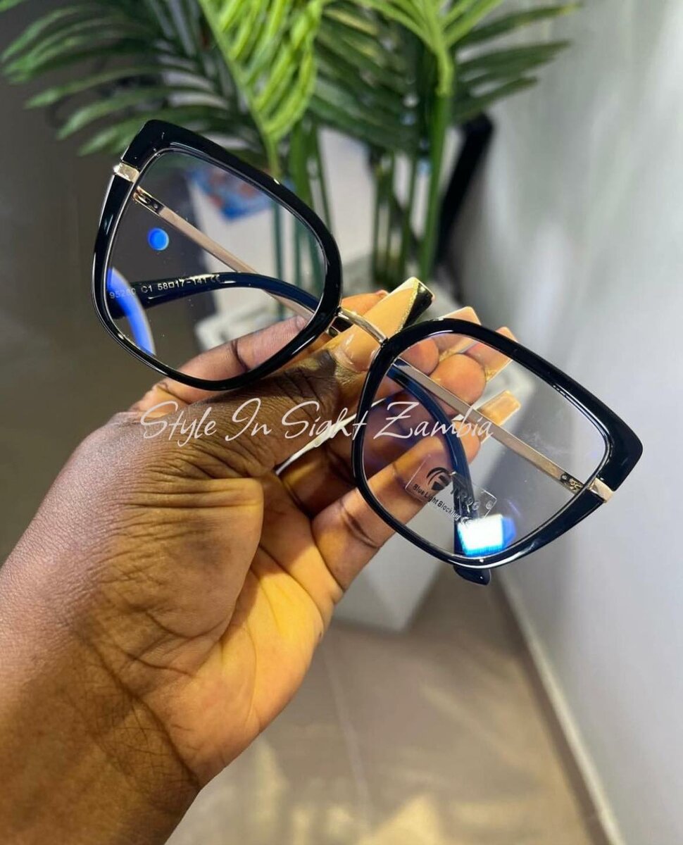 Image glasses, in glossy frame, for work at the computer and telephone with protection against screen radiation 