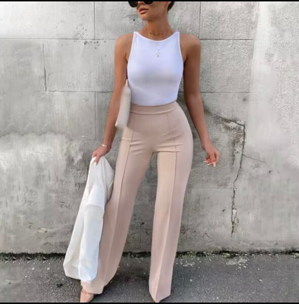 Pantalon évasé tendance