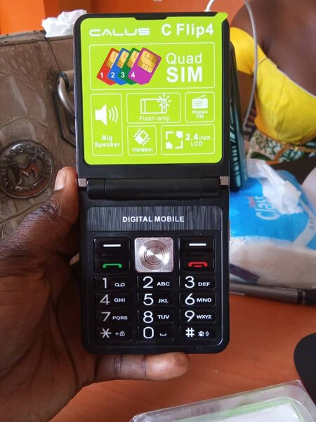 Téléphone portable pliable