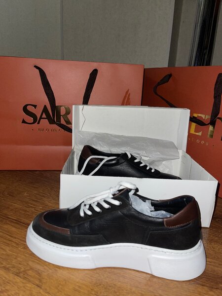 Женская обувь