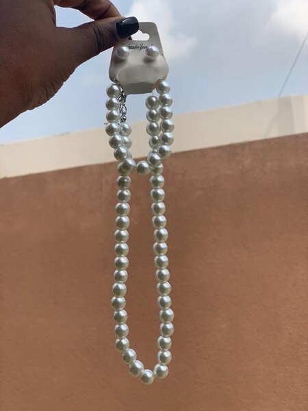 Collier perles élégantes