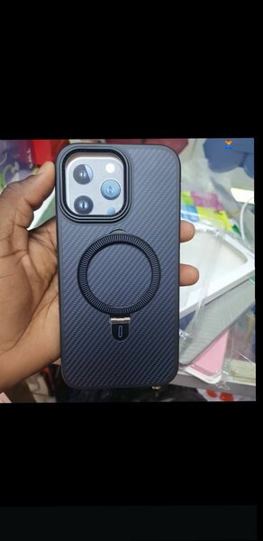 Coque iPhone Carbone Magnétique