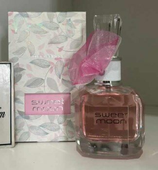 Sweet moon perfumed water