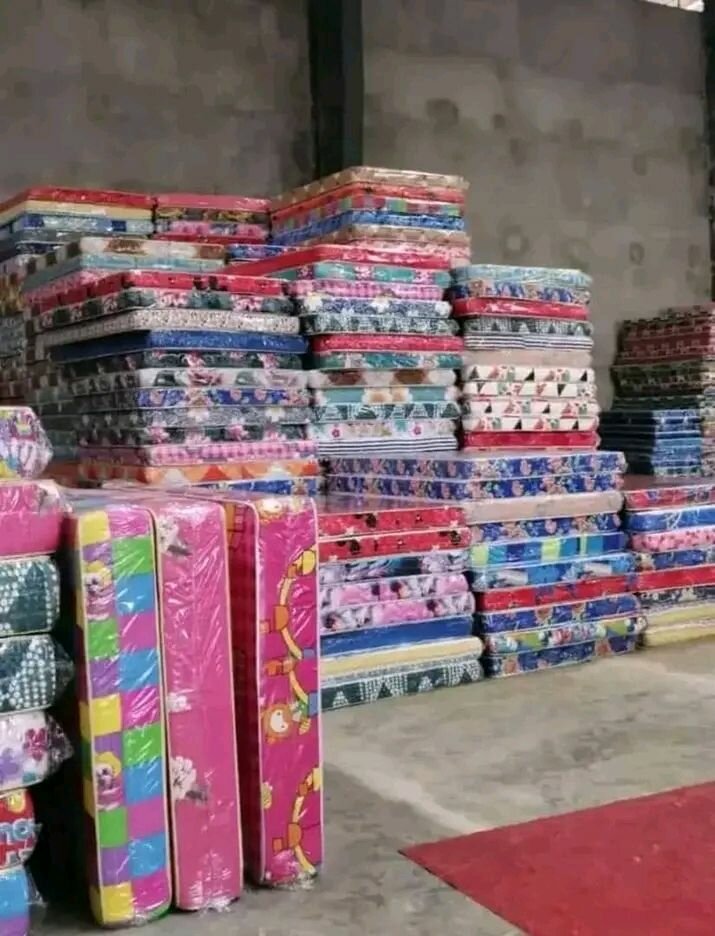 Matelas en mousse coloré pour enfants