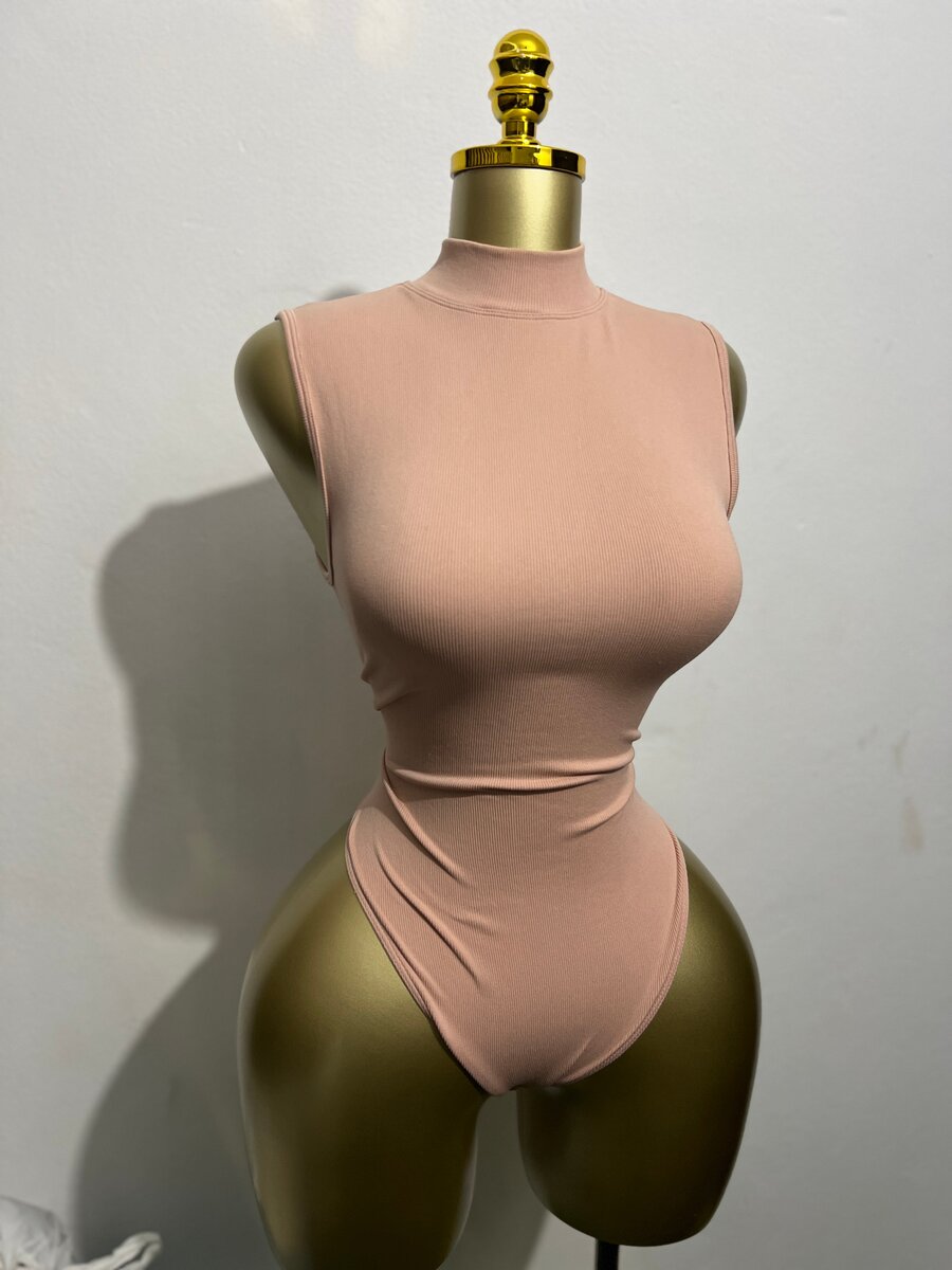 Body beige sans manches