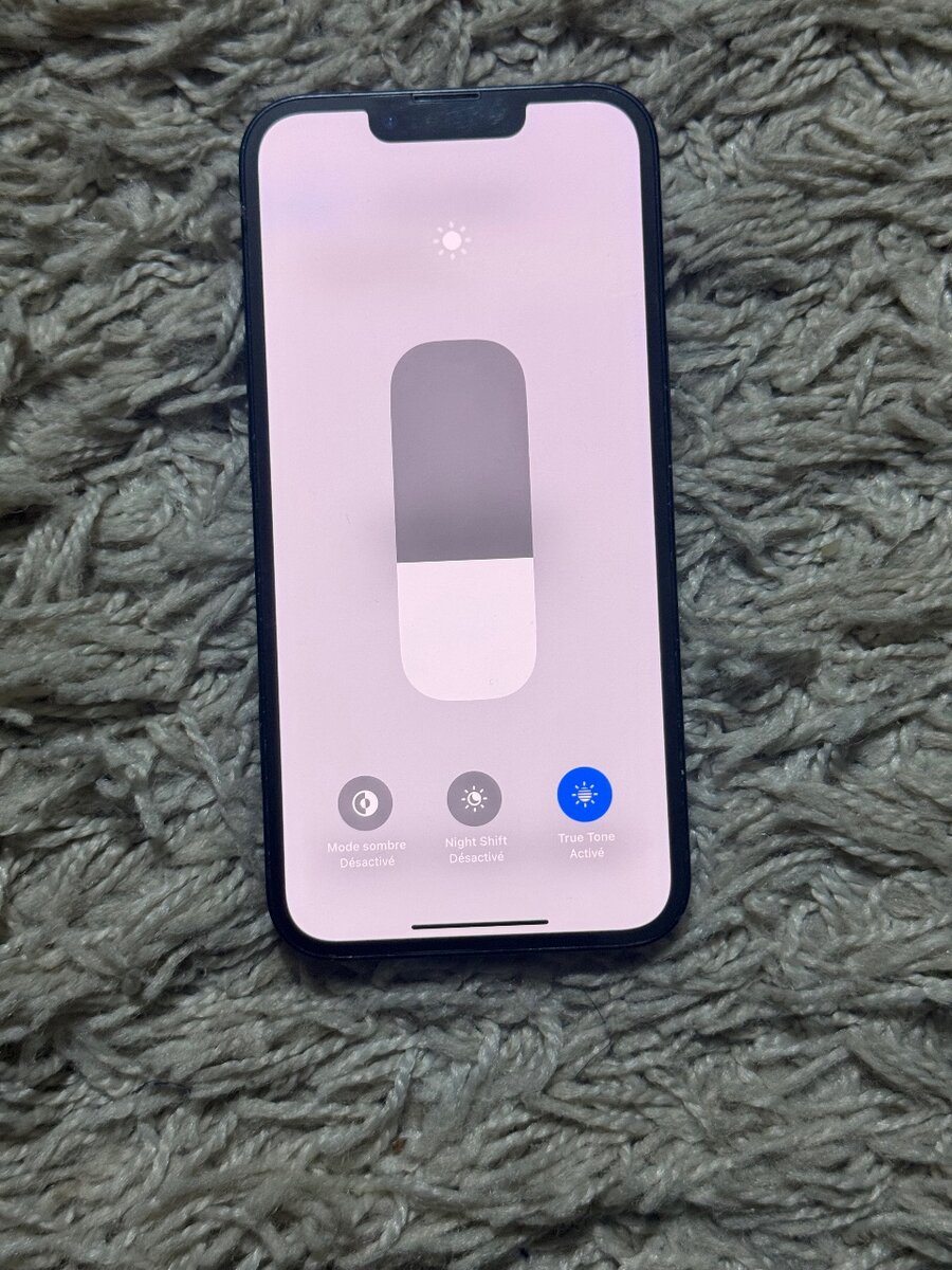 iPhone 13 128gb ( vendu avec reçu )