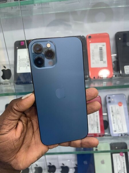 iPhone 12 Pro Max 128go Quasi