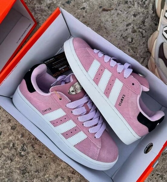 Adidas campus