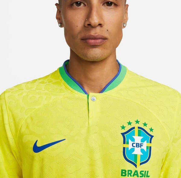 Maillot domicile Brésil 23/24