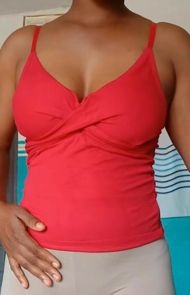 Top rouge femme élégant