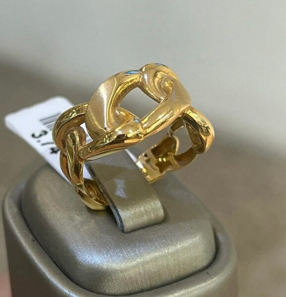 Bague en or élégante