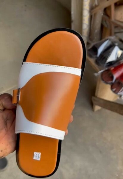 Sandales colorées en cuir