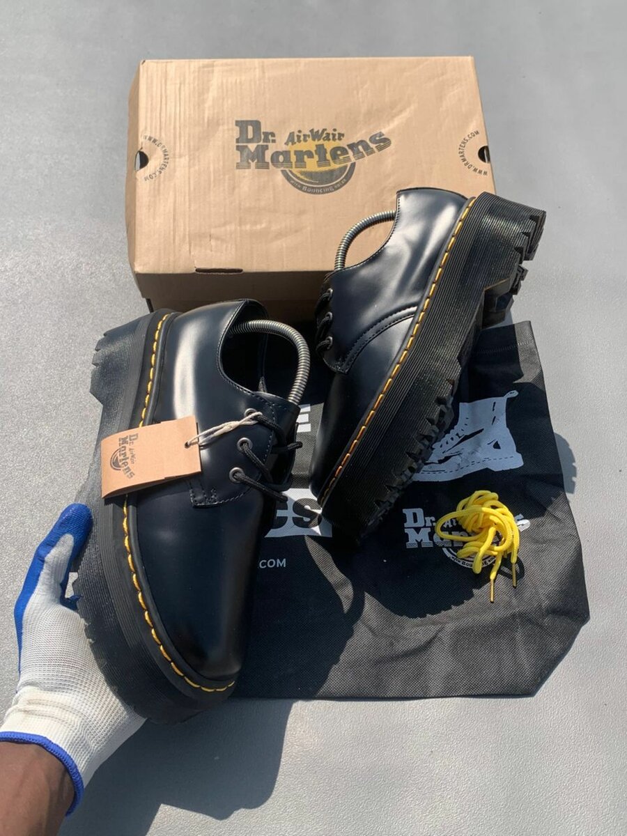 Chaussures plateforme stylisées